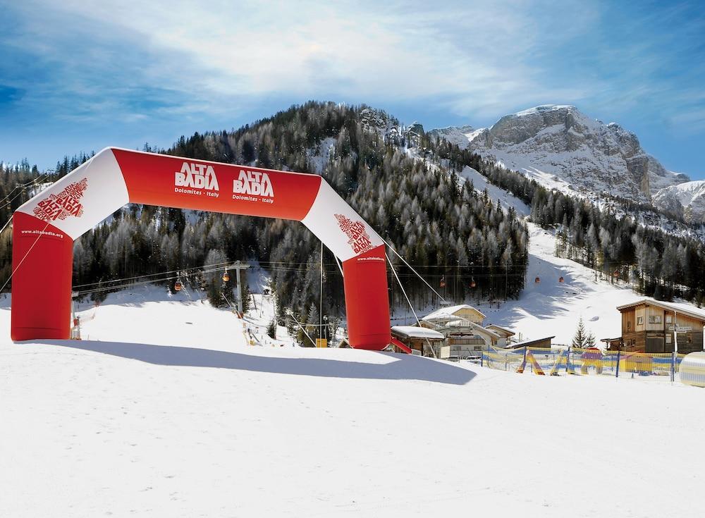 Th Corvara - Greif Hotel Exterior photo