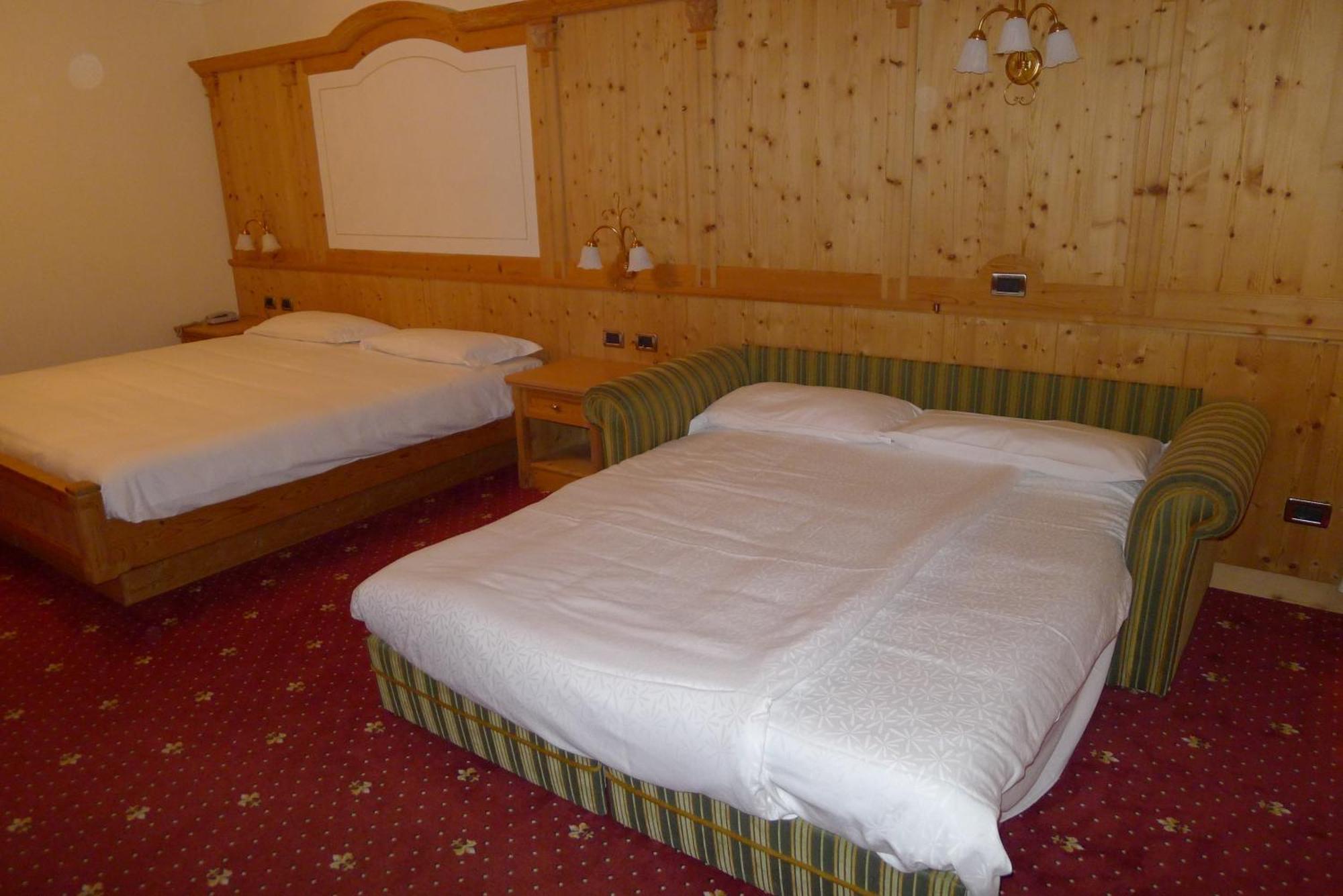 Th Corvara - Greif Hotel Room photo