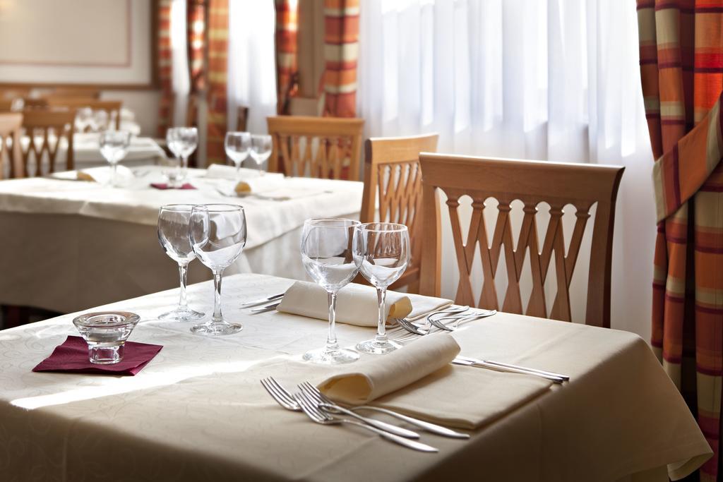 Th Corvara - Greif Hotel Exterior photo