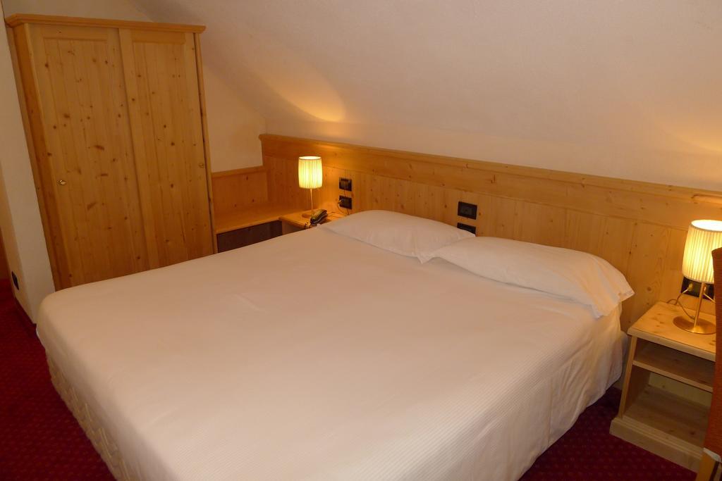 Th Corvara - Greif Hotel Room photo